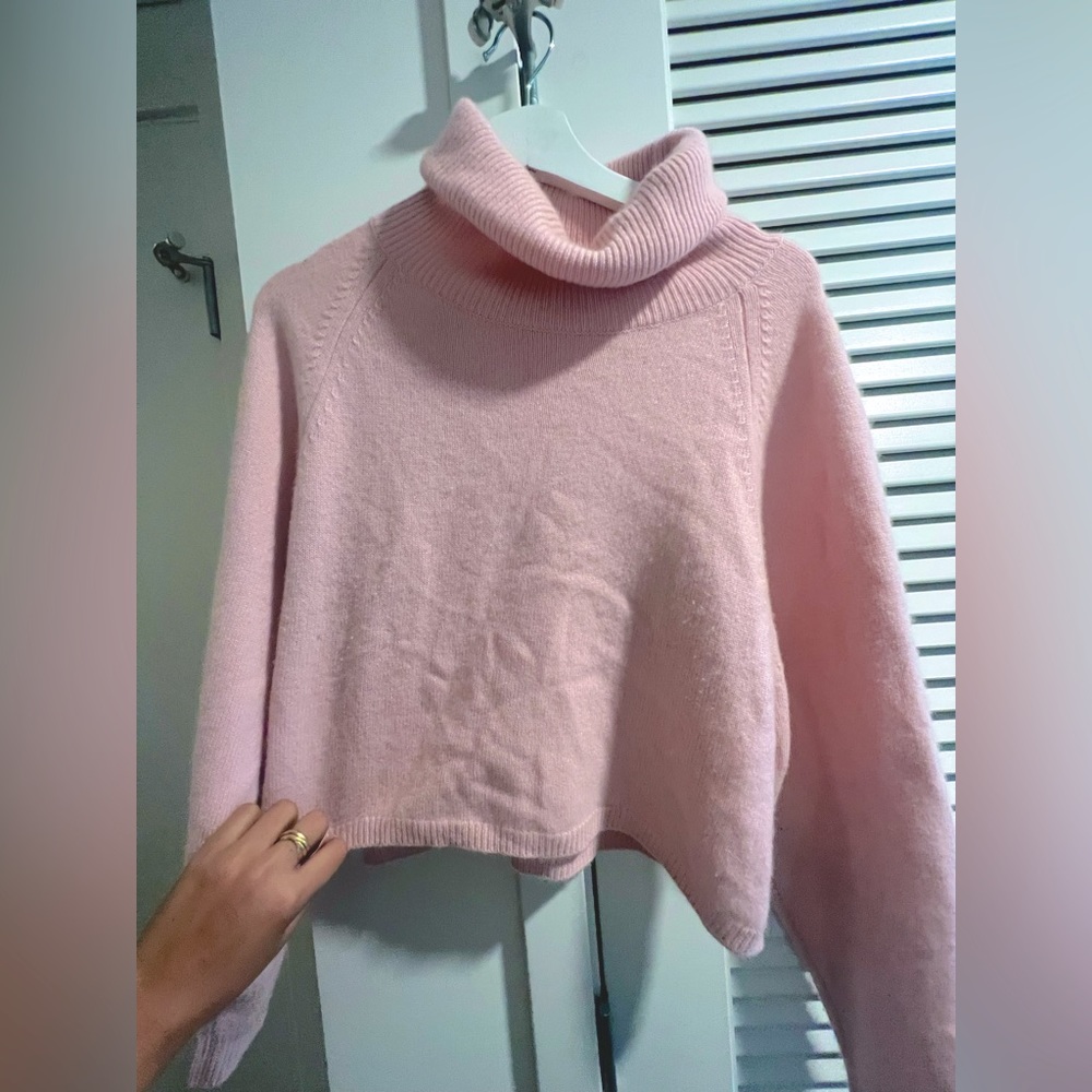 Wilfred Aritizia 100% cashmere